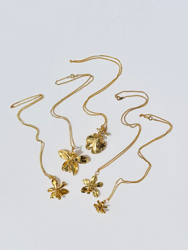 Dauphinette 24k Electroplated Orchid Necklace/Brooch [Vintage]