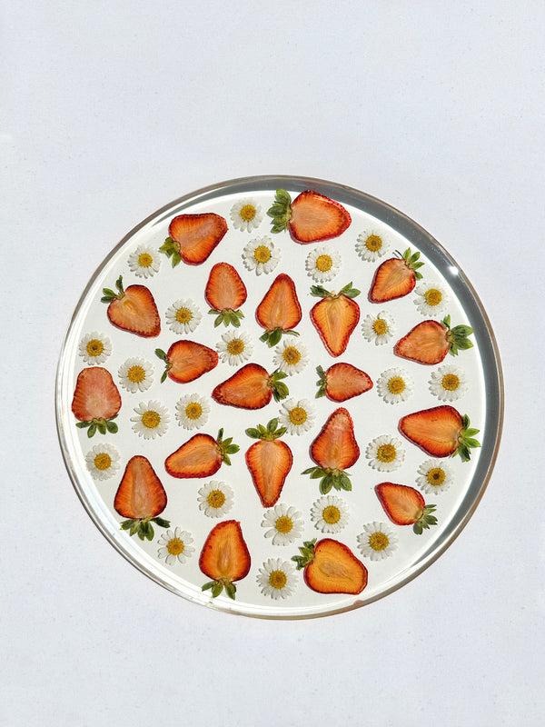 dauphinette Strawberry & Daisy Round Tray