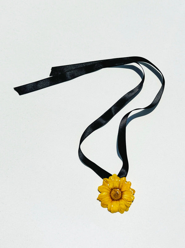 dauphinette Sunny Daisy Ribbon Choker Jewelry