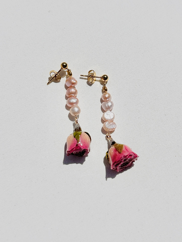 dauphinette Princess Aurora Pearl Earrings Earrings