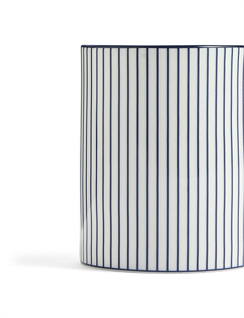 David Jones Wedgwood Gio Mug Pinstripe White