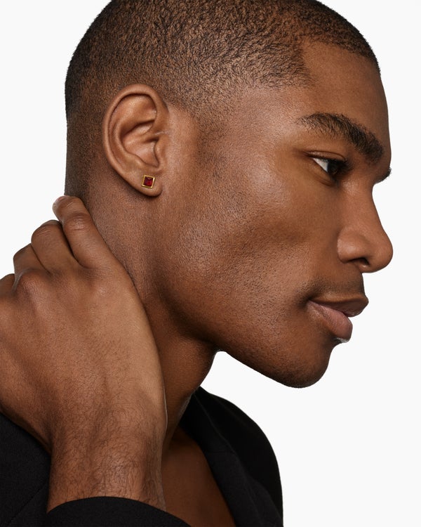 David Van Hagen Pyramid Stud Earring 18K Yellow Gold With Garnet 6.6mm