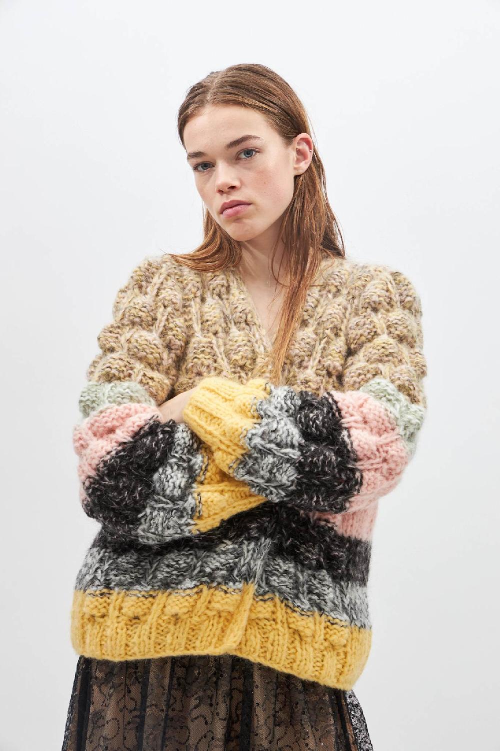 dawn x dare ARENA - 700 SUMMER NIGHTS