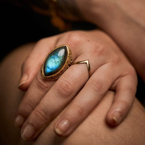 Daya Aryia Labradorite Ring Pure Brass