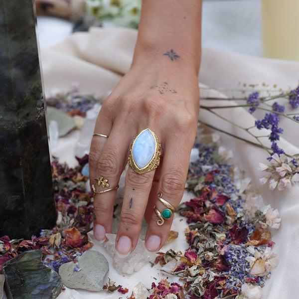 Daya Aryia Moonstone Ring 7