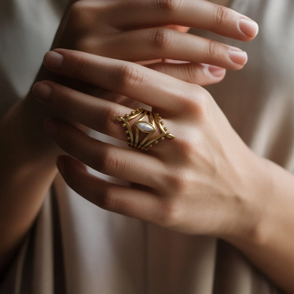 Daya Diana Ring Pure Brass