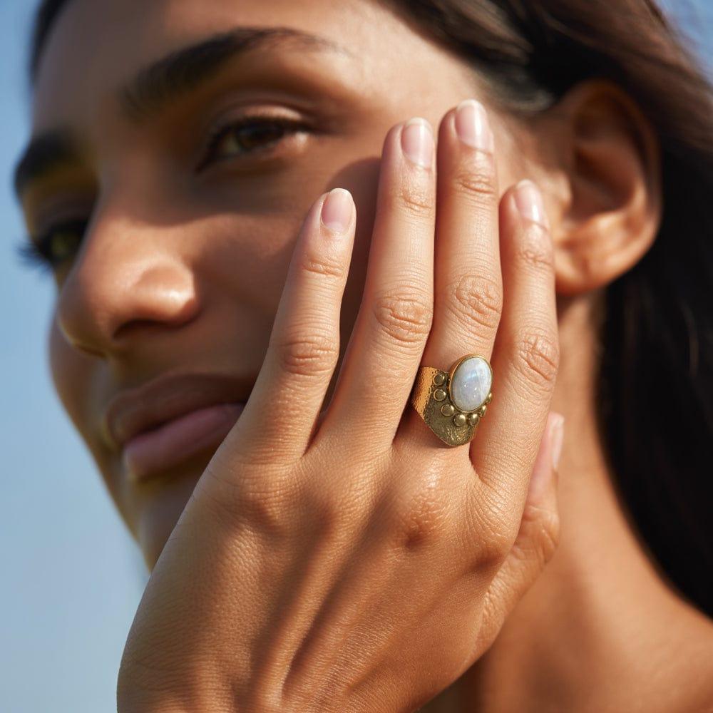 daya Luna Ring Pure Brass