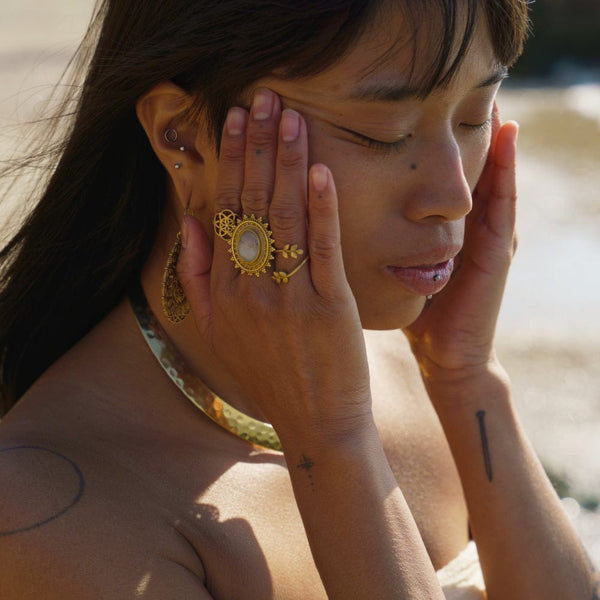 Daya Lunar Sunbeam Ring Pure Brass