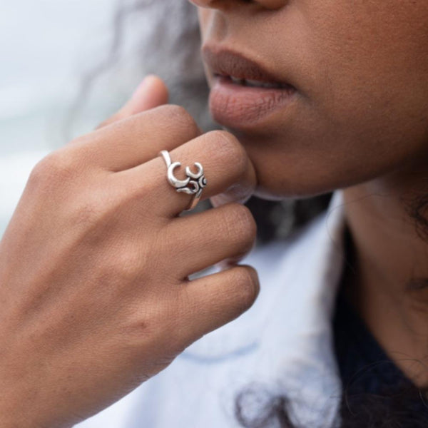 Daya Om Ring Sterling Silver
