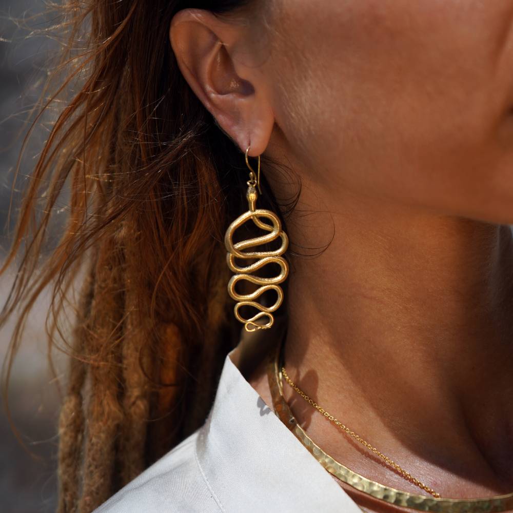 daya Serpent Flow Earrings Pure Brass