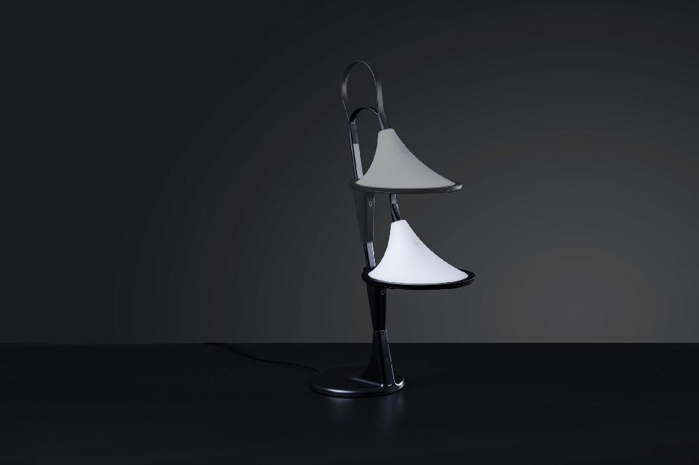 Daylight Company Cometa Table Lamp
