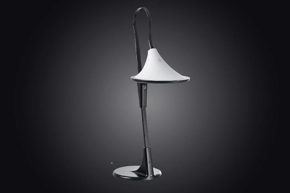 daylight company Cometa Table Lamp