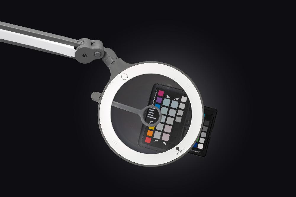 Daylight Company IQ Magnifier