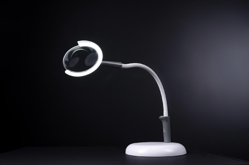 Daylight Company Magnificent Pro