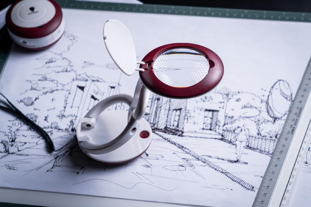 Daylight Company YoYo Magnifier