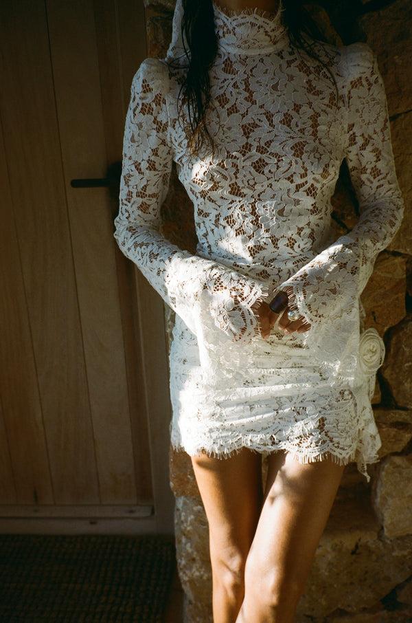 De La Vali BODITA MINI DRESS IN WHITE COTTON LACE