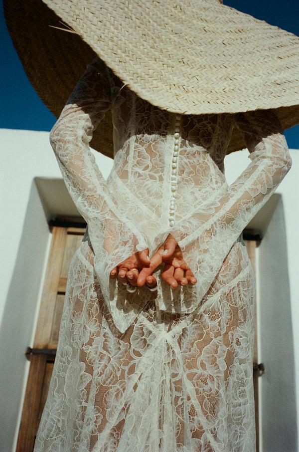 De La Vali HERMOSA MAXI DRESS IN IVORY LACE