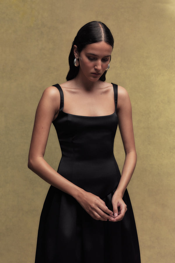 De La Vali LOLA BONDED SATIN MIDI DRESS IN BLACK