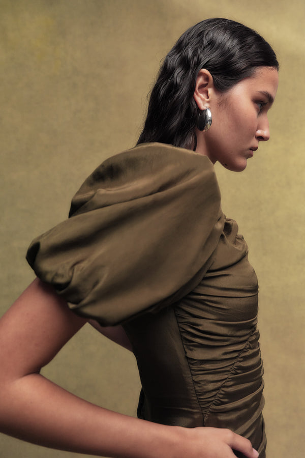 De La Vali MARCELINE CREPE DE CHINE MINI DRESS IN OLIVE GREEN