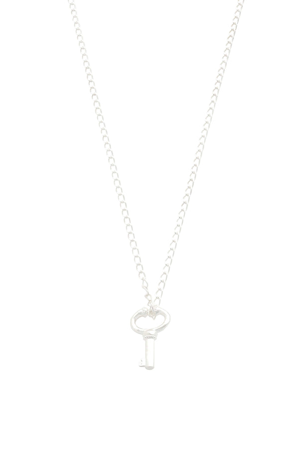 dear letterman Aysa Silver Necklace