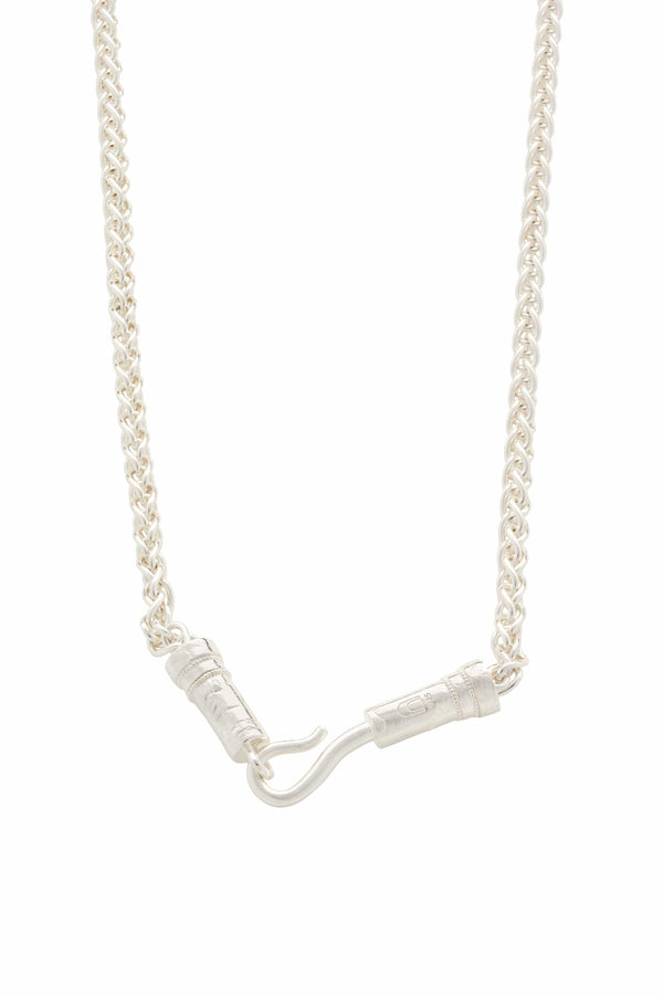 dear letterman Hanun Silver Necklace