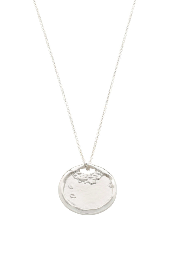 dear letterman Hel'm Silver Necklace