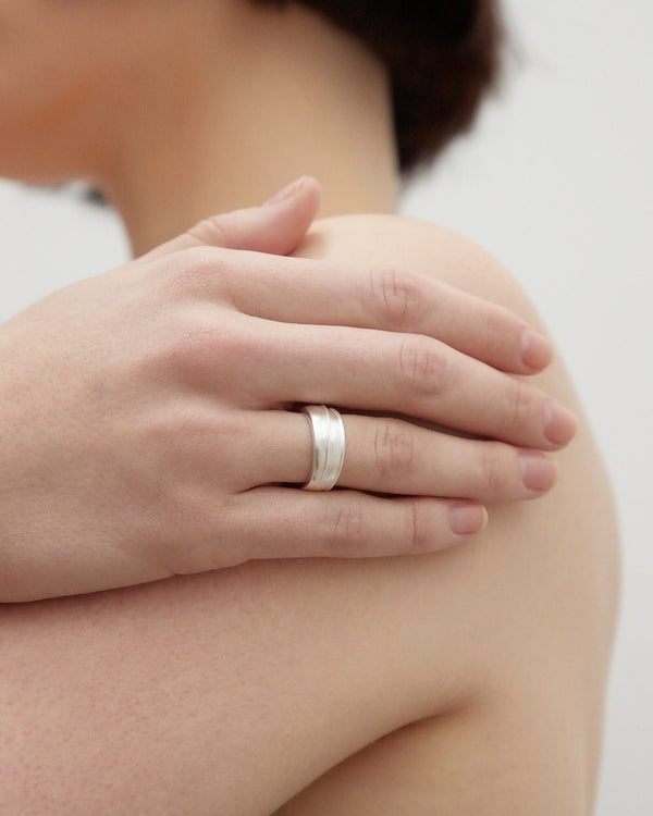 Dear Letterman Yalina Silver Ring