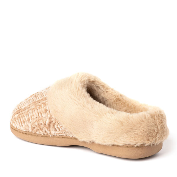 Dearfoams Women's Claire Cable Knit Chenille Clog