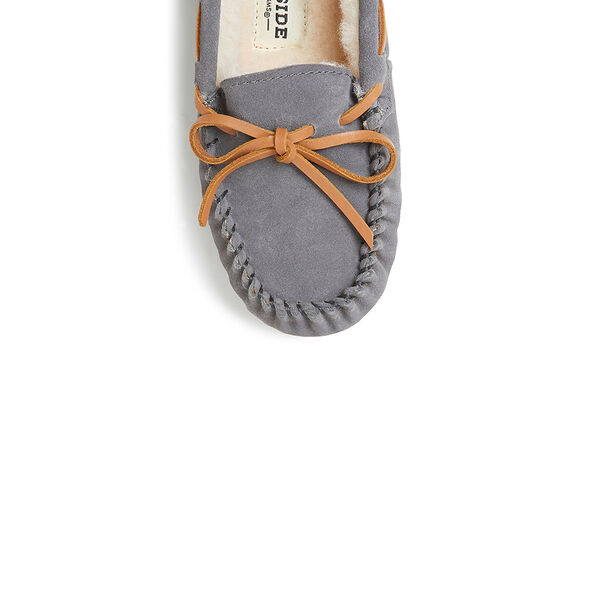 Dearfoams Kid's Fireside By Dearfoams Parke Genuine Shearling Moccasin Slipper