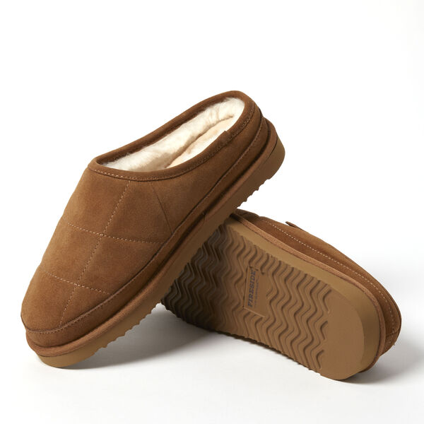 Dearfoams Men's Fireside By Dearfoams Grafton Quilted Genuine Shearling Clog