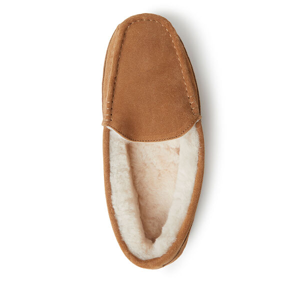 Dearfoams Men's Fireside By Dearfoams Melbourne Genuine Shearling Moccasin Slipper