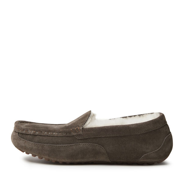 Dearfoams Men's Fireside By Dearfoams Melbourne Genuine Shearling Moccasin Slipper