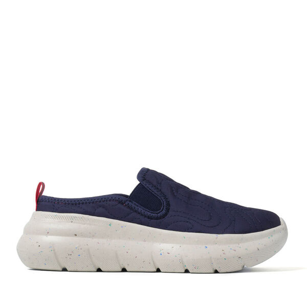 Dearfoams Women’s Findley ReGrind Lightweight Clog With Energy Return Technology