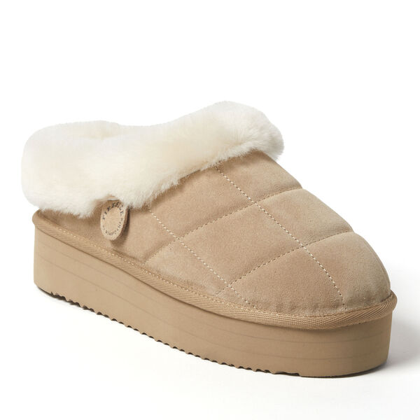 dearfoams Women's Fireside by Dearfoams Bendigo Genuine Shearling Quilted Platform Clog