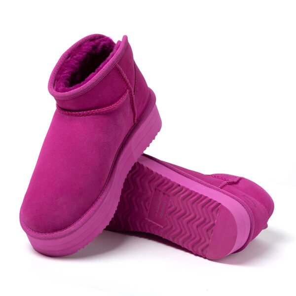 Dearfoams Women's Fireside By Dearfoams Kingston Genuine Shearling Platform Bootie