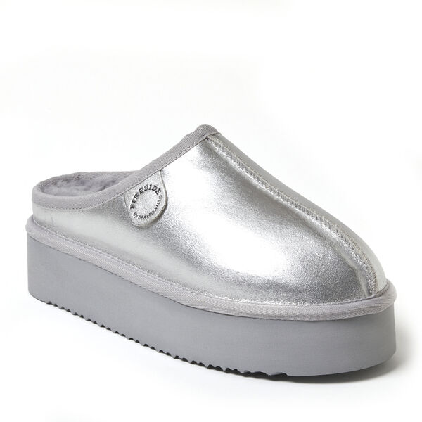 dearfoams Women's Fireside by Dearfoams Queenstown Platform Genuine Shearling Clog