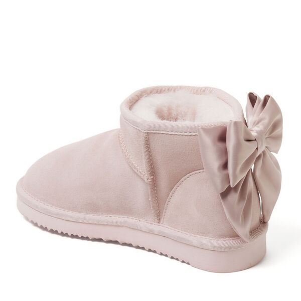 Dearfoams Women's Fireside By Dearfoams Riverland Genuine Shearling Boot With Bow