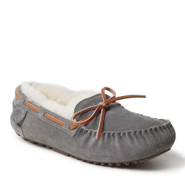 dearfoams Women's Fireside by Dearfoams Victoria Genuine Shearling Lace Moccasin Slipper