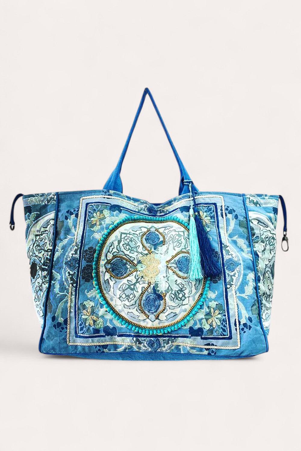 debbie katz Boho Beach Bag cielo