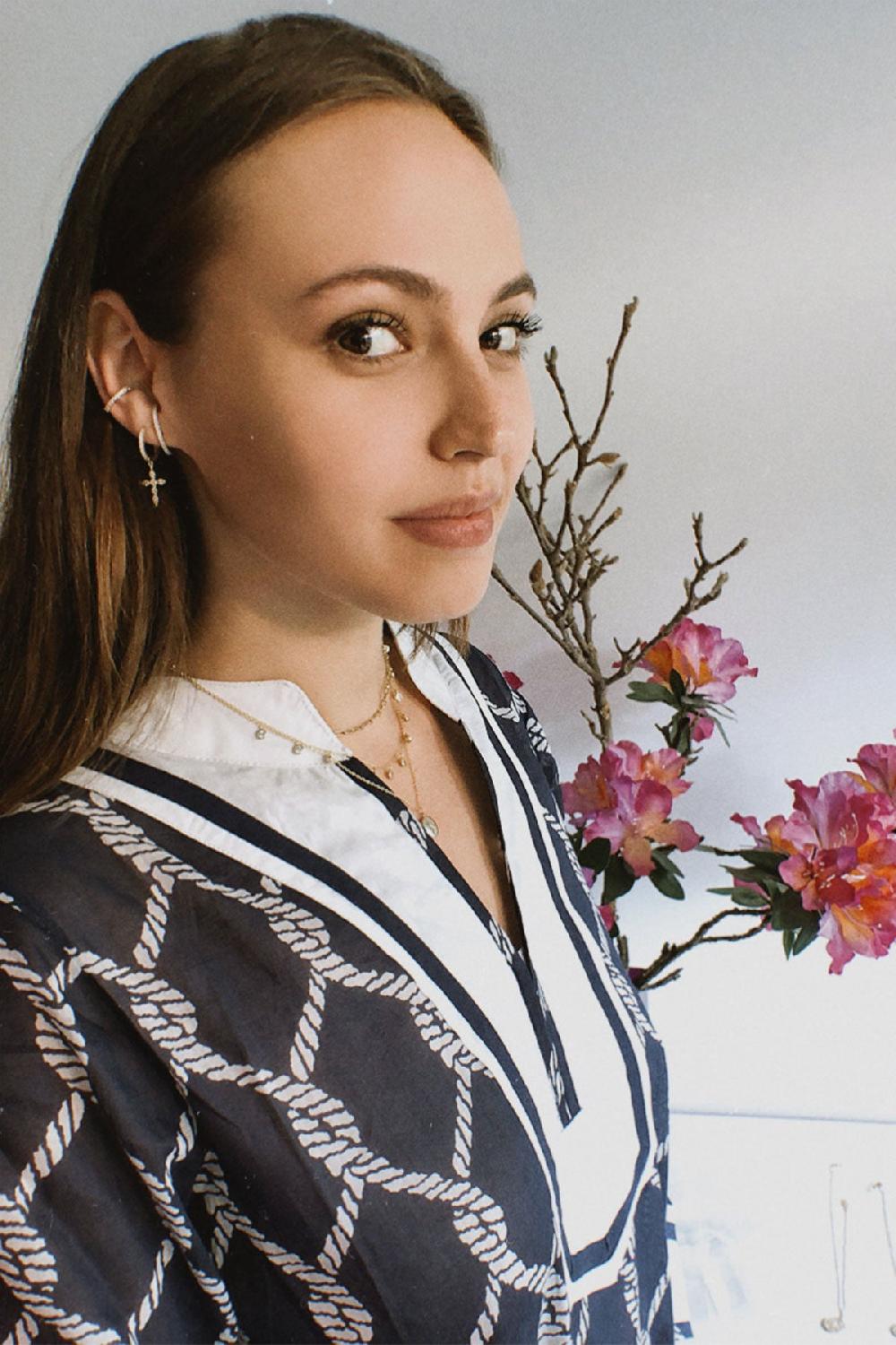 Debbie Katz Cross Earring (Silver)