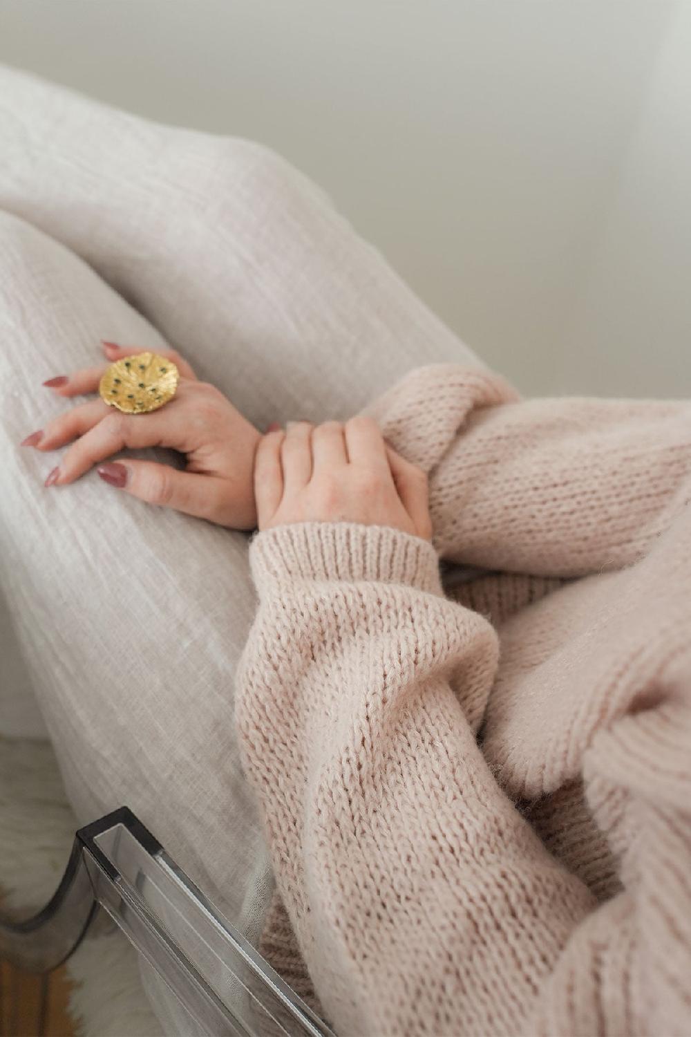 Debbie Katz Lula V-Neck Blush White Star