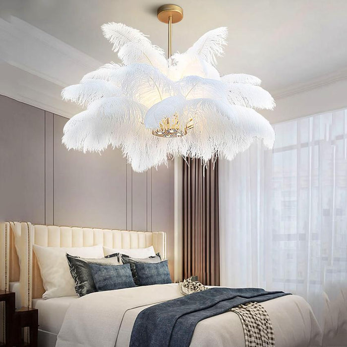 decoramo Multi-Feather Chandelier Light