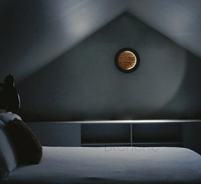 Decoramo Planeta - Modern Planet LED Touch Light