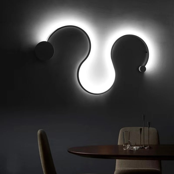decoramo Twisted LED Lighting Fixture - Curved Wall Light