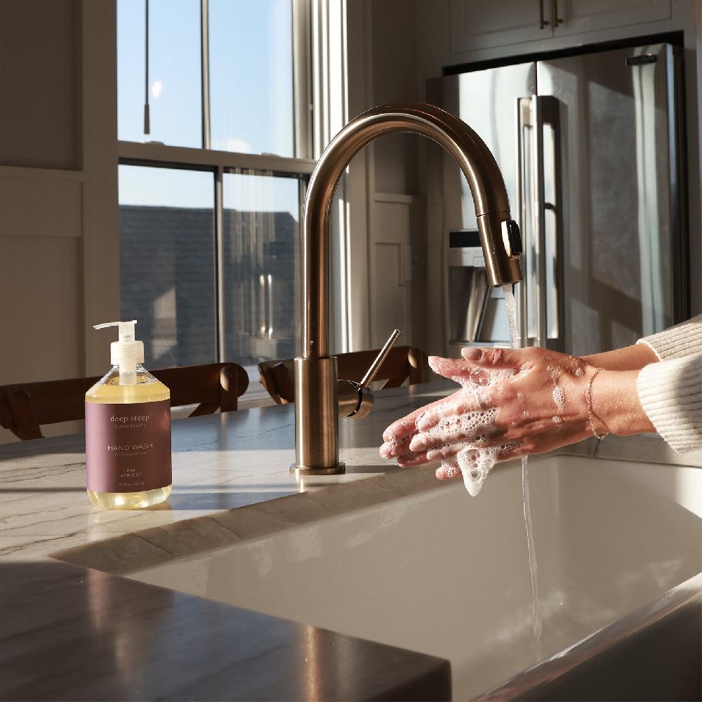 Deep Steep Fig Apricot Liquid Hand Wash