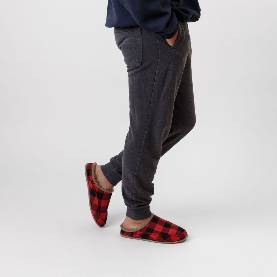 Deer Stags Deer Stags Nordic Unisex Slipper In Red/Black