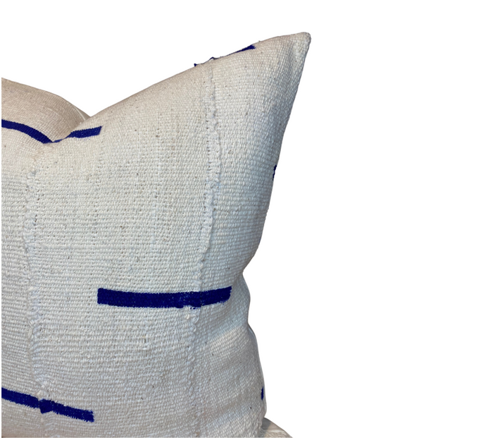 Dekowe Dashes Print Mudcloth Pillow Cover In Indigo