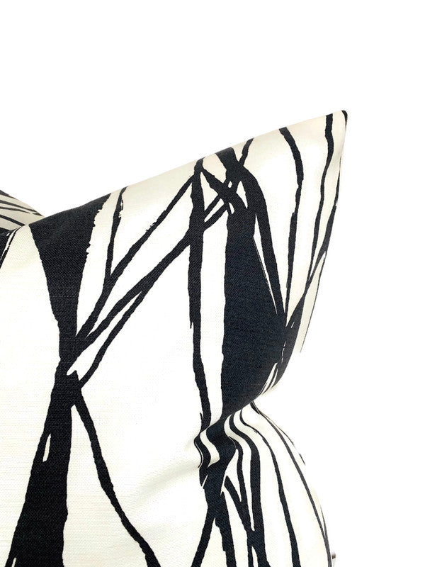 Dekowe Abstract Pillow Cover In Charcoal