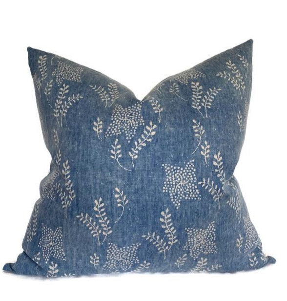 dekowe Aida Floral Pillow Cover in Aurora Blue