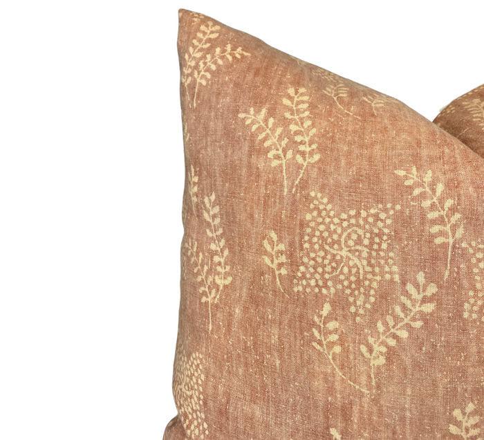 Dekowe Aida Floral Pillow Cover In Roux
